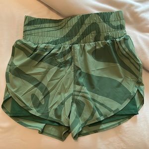 new vitality x cosmopolitan vista short in botanical size xs